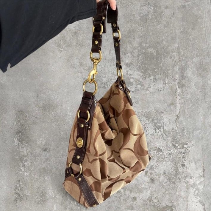 Coach Signature Hobo